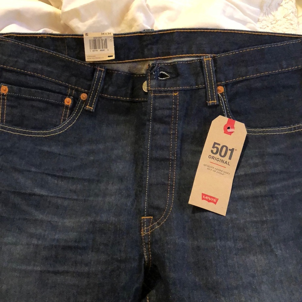 Men’s Levi jeans